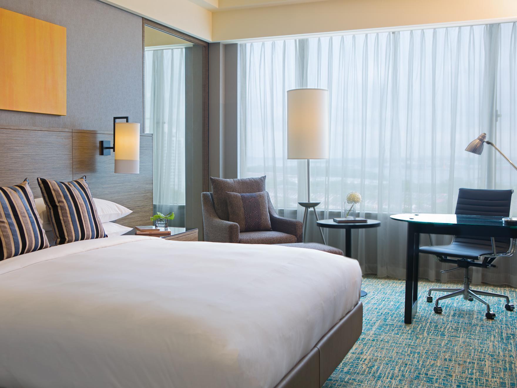 Renaissance 5* Johor Bahru